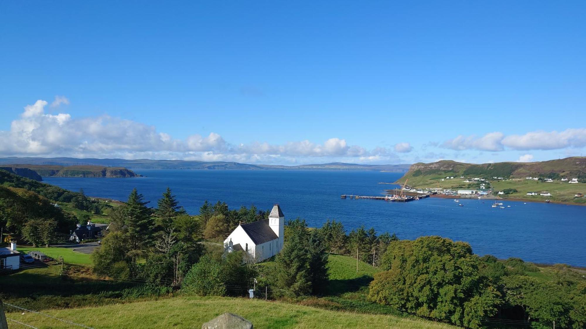 Uig Chalets Idrigill Hill Chalet Стая снимка